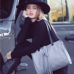 Carla Mancini Carmel Signature Bag Gray Pebbled Color